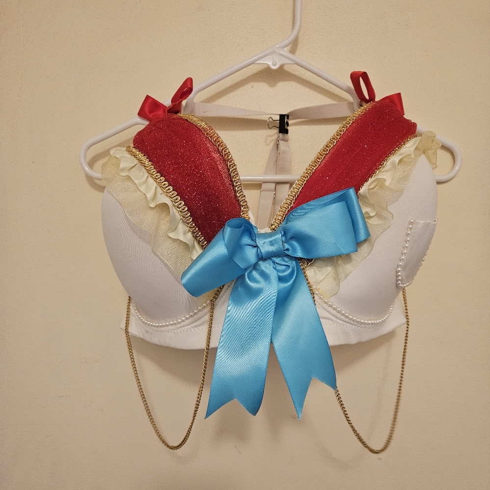 Alice In Wonderland bra
